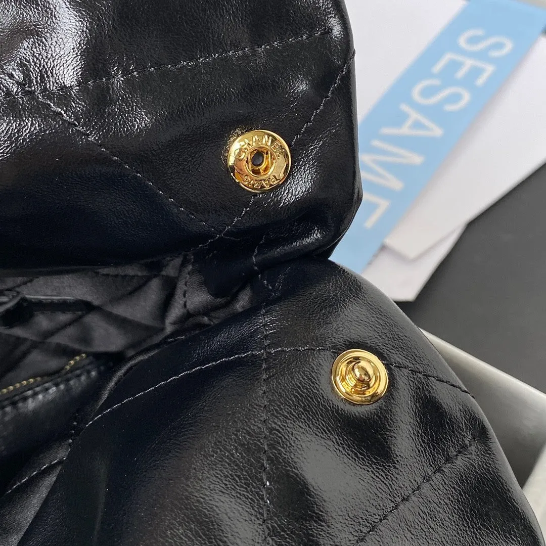 22 Handbags