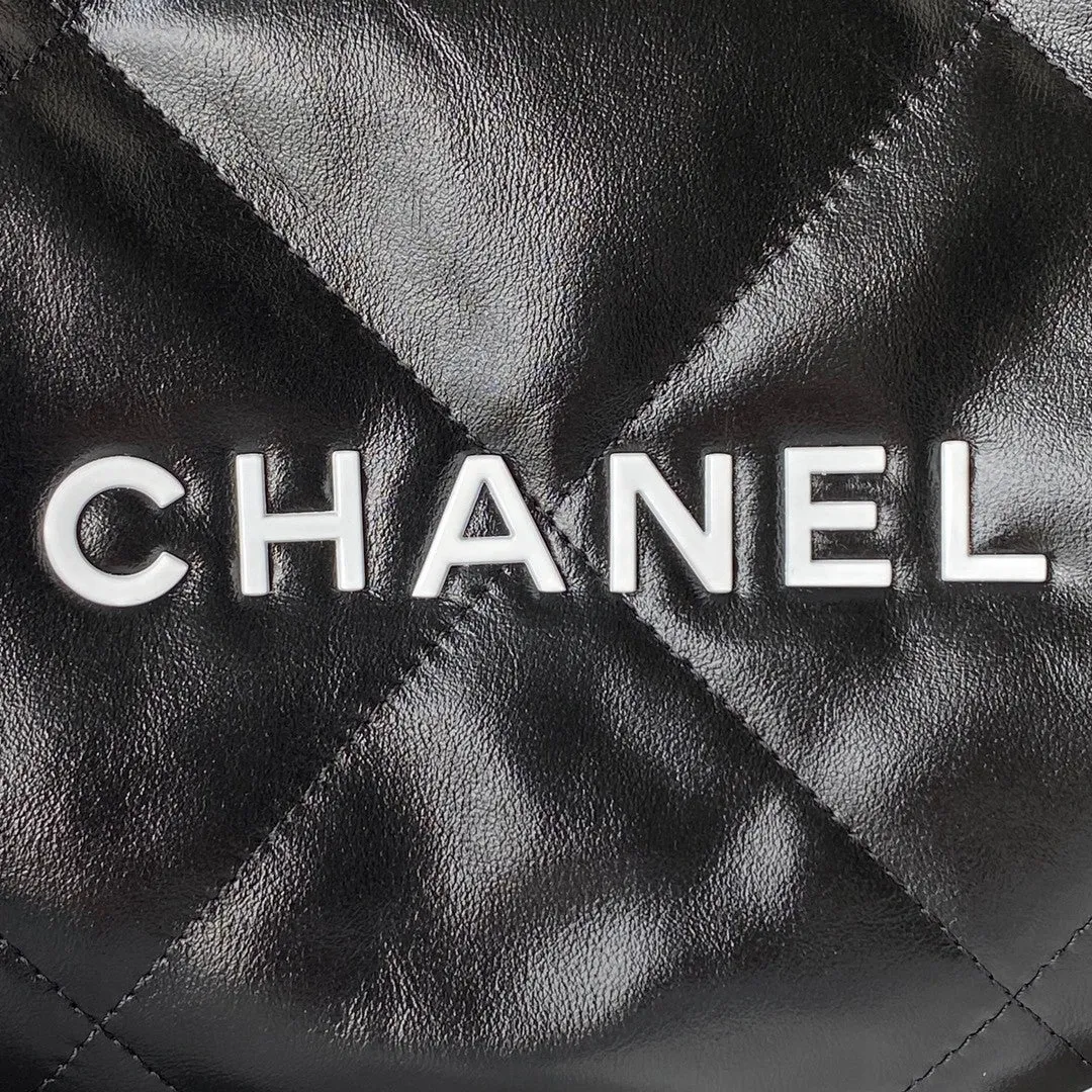22 Handbags