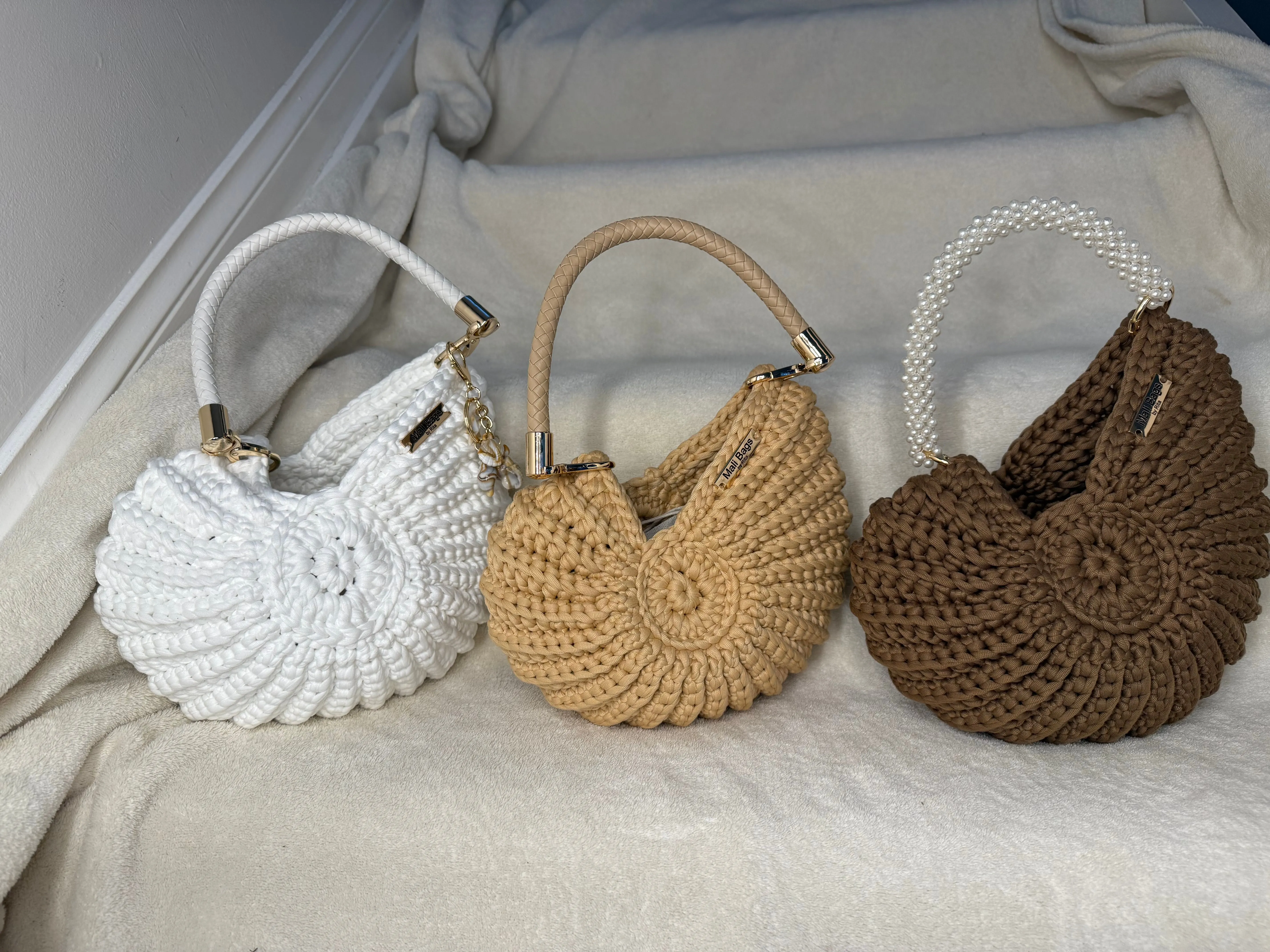 Ariel brown seashell bag