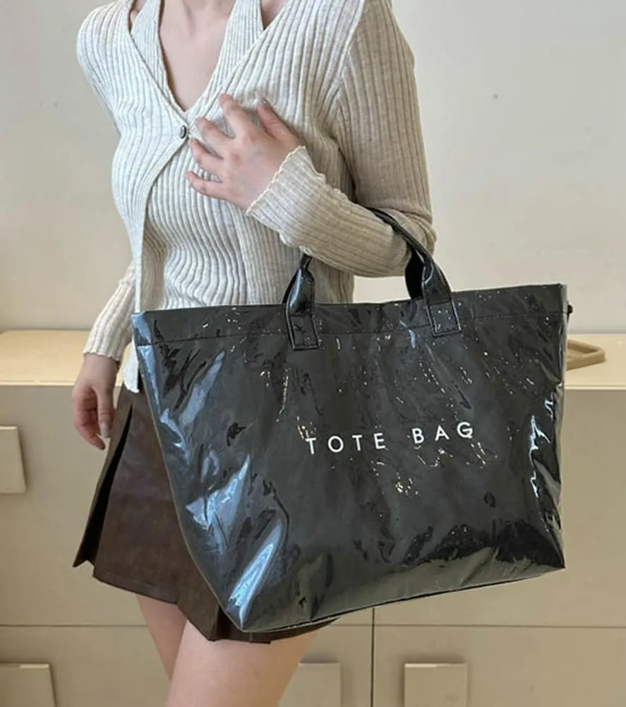 Caistre Women's PVC Tote Handbags Shoulder Bag Winter Fall Fashion Kraft Paper Tote Bag Y2K Large Shopping Bag