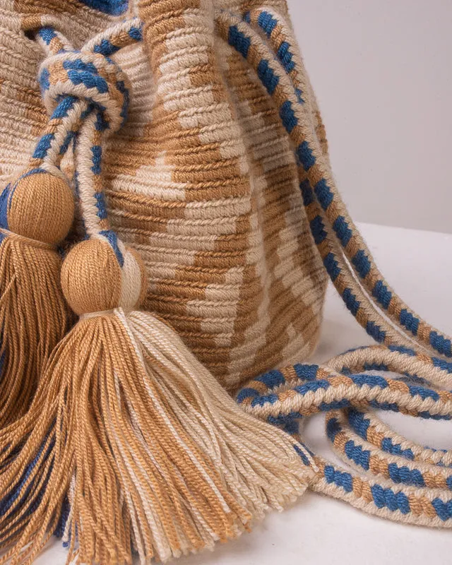 Chila Bags Elif Handwoven Small Shoulder Bag - Beige