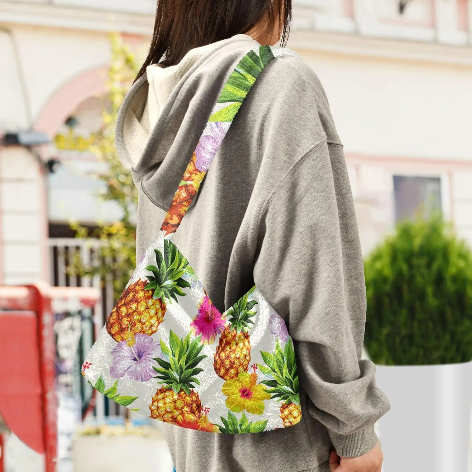 GAIGEO Hawaiian Pineapple Flowers Womens Shoulder Bag, Medium Size Handbags, Womens Outdoor Bag