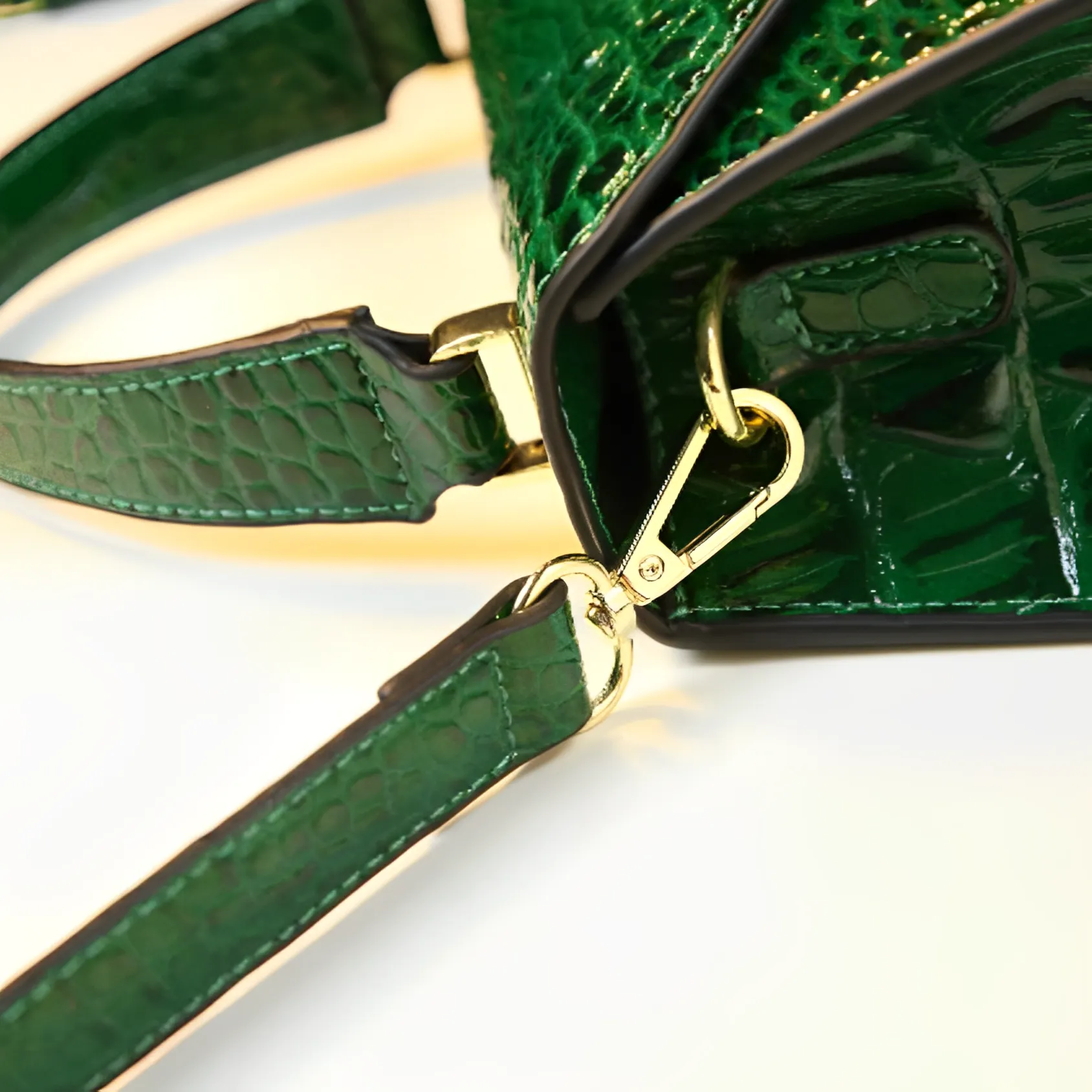 Genuine Leather Crocodile Crossbody Bag – Luxury Handbag