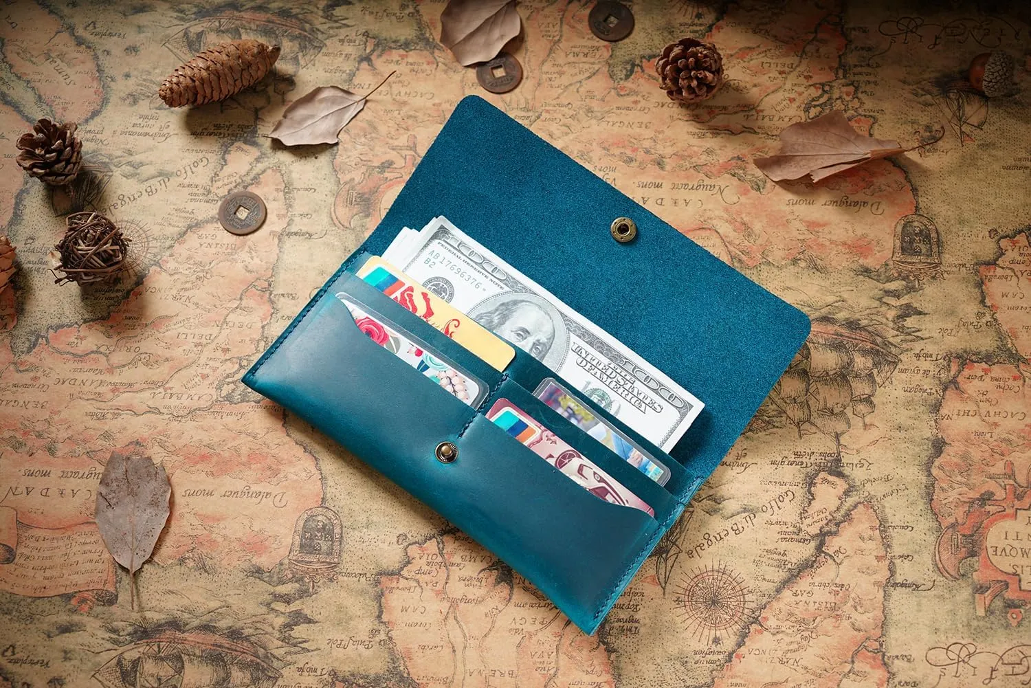HIFA Leather Wallet Women, Purses for Women - Soft Touch Rustic Leather, Retro Style, 4 Card Pockets with Cash Slot, Compact Convenience and Ideal Gift - Wallets for Women, Womens Wallet
