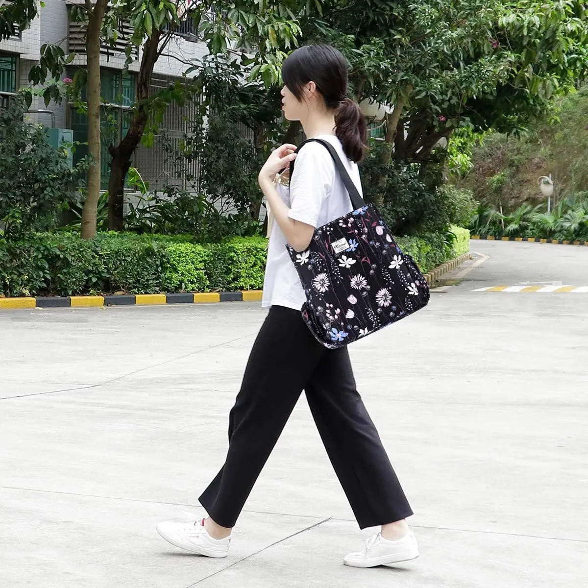 KAMO Floral Tote Bag - Waterproof Lightweight Handbags Travel Shoulder Bag for Hiking Yoga Gym Swimming Travel Beach