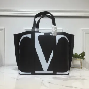 Lightweight Impressive variety - CC - Bags 1449 Valentino Bags