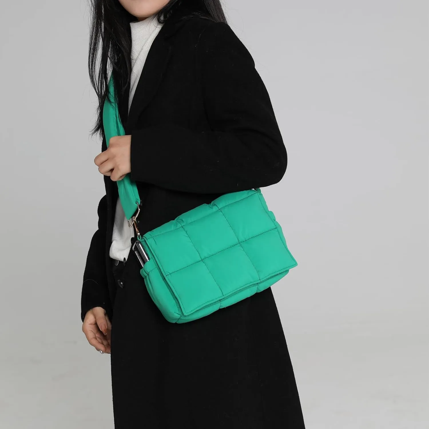 NAARIIAN Crossbody Bag for Women Quilted Puffer Purse Fashion Lightweight Travel Handbags Cute Small Shoulder Bag