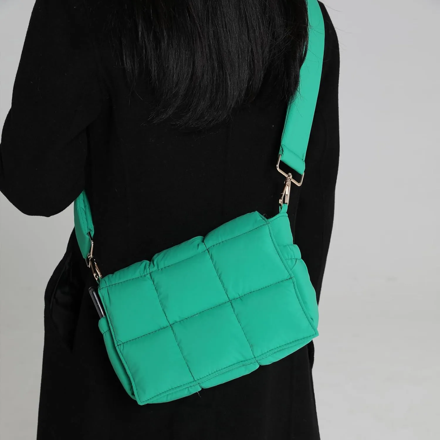 NAARIIAN Crossbody Bag for Women Quilted Puffer Purse Fashion Lightweight Travel Handbags Cute Small Shoulder Bag