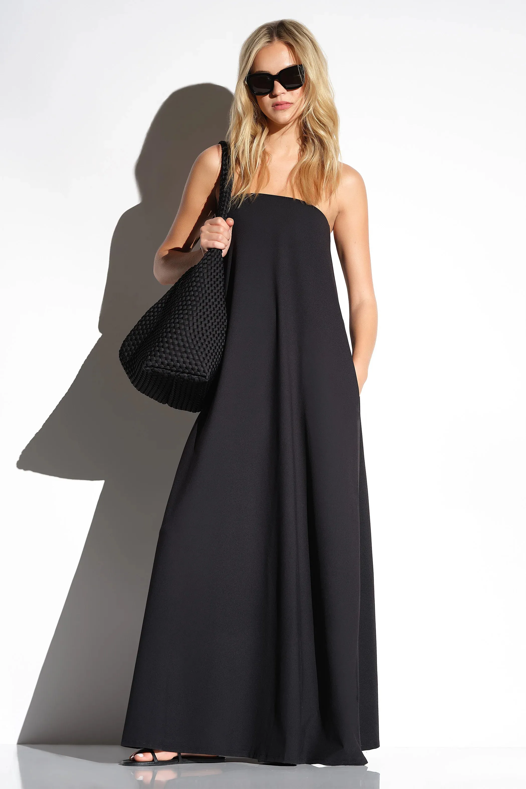 NEOPRENE HOBO BAG | BLACK