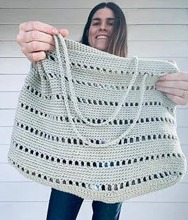 Sprightly Tote (crochet)