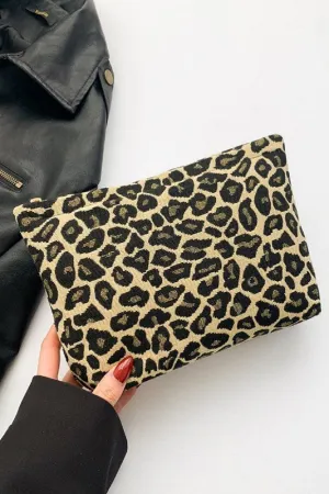 The Leopard Clutch