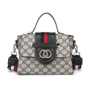 Trend handbags hit