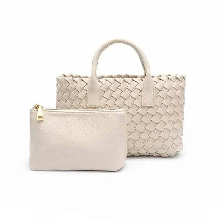 Trendy Woven Handbags With Pouch