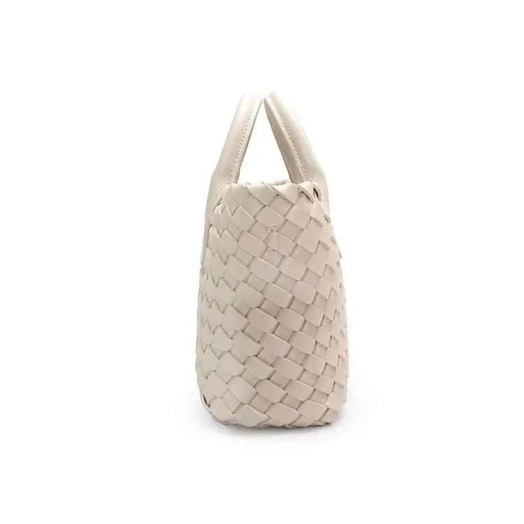 Trendy Woven Handbags With Pouch