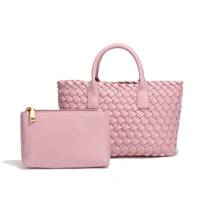 Trendy Woven Handbags With Pouch