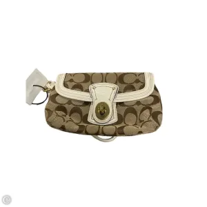 Unmatched variety Coach, Size: Wristlet By Designer Large Beautifully crafted