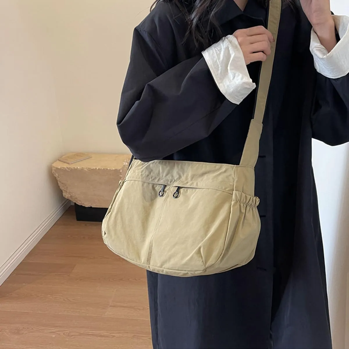 Women's casual shoulder bag, women's waterproof nylon dumpling bag, crossbody bag